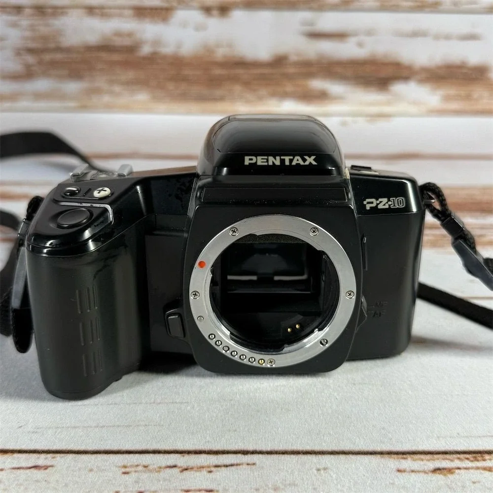 Pentax PZ-10 35mm Autofocus SLR Film Camera Body KAF2 Mount 1991 Used